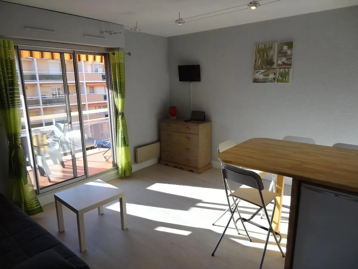 Studio Spacieux Proche Plage. Wi-Fi, Climatisation location